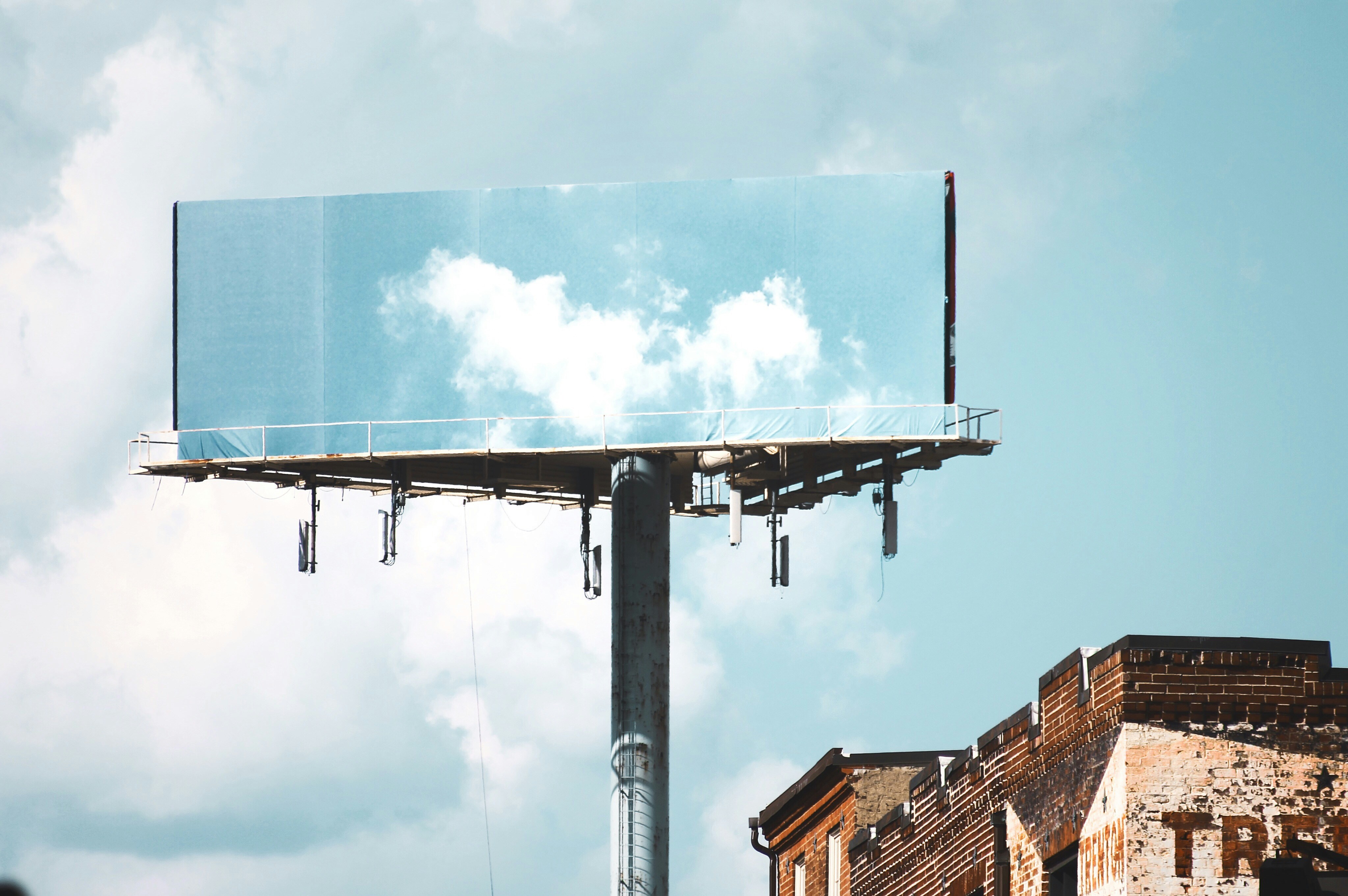 Free Unsplash photo from Andrew Walton