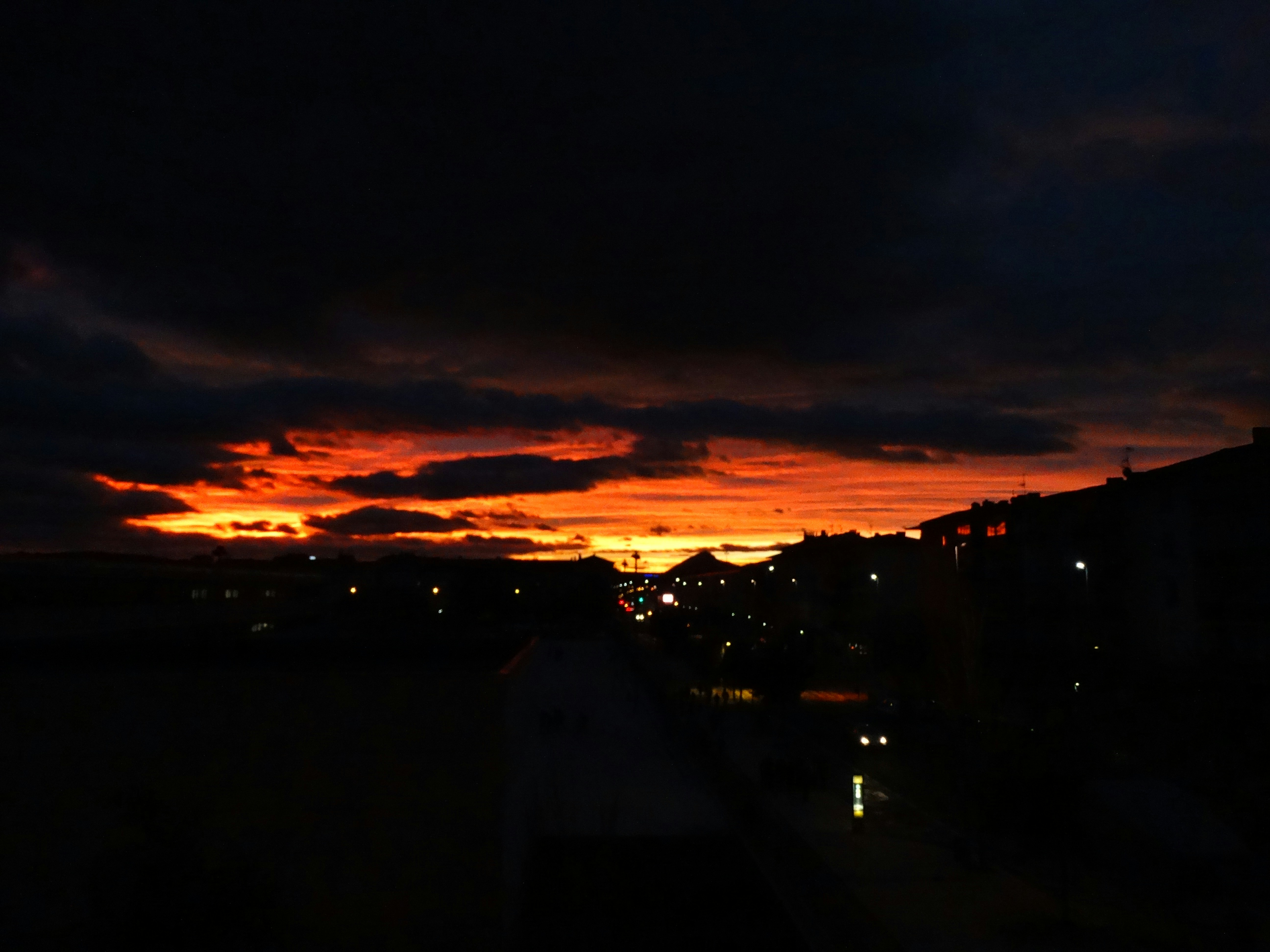 Free Unsplash photo from Pablo Urdaniz