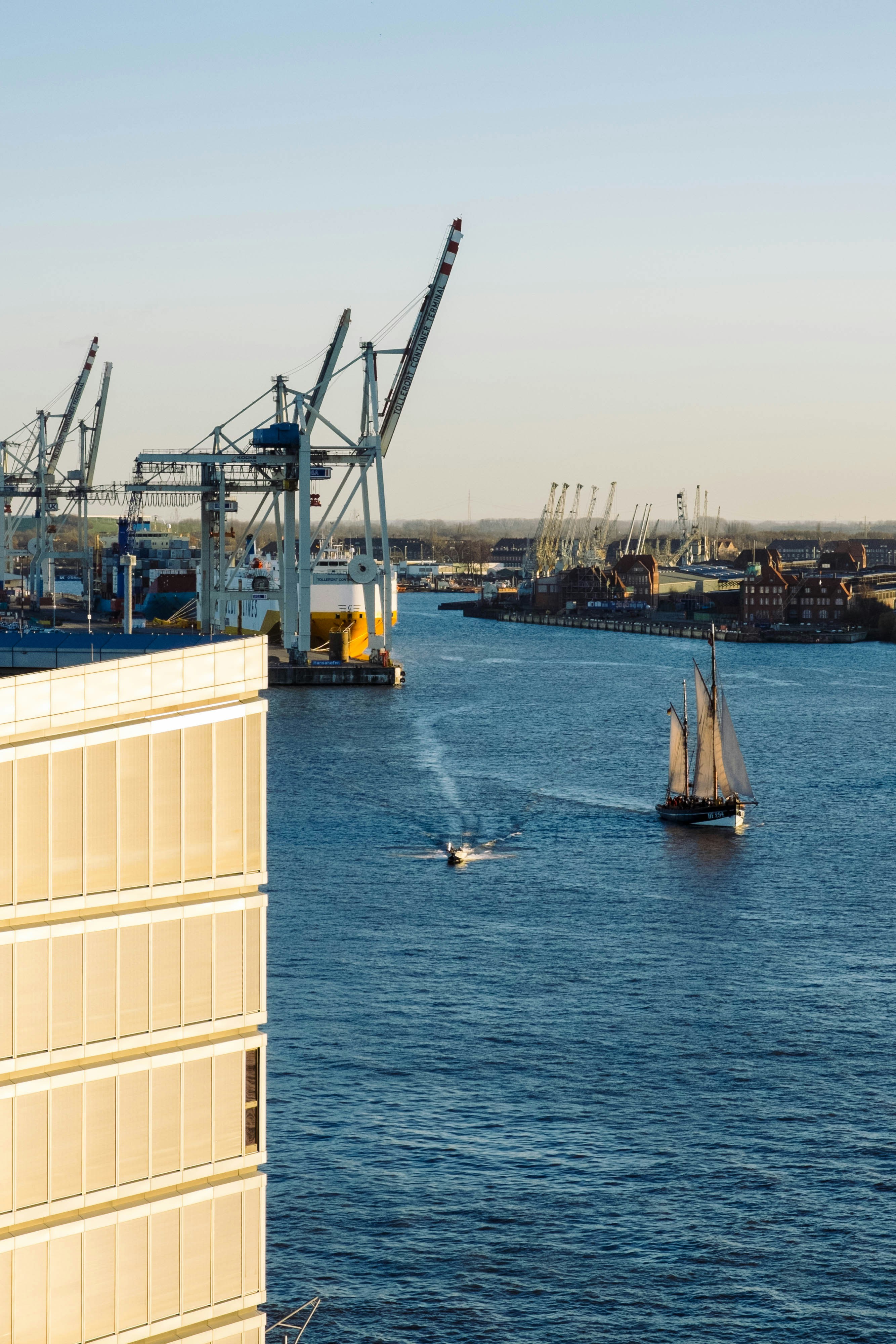 Free Unsplash photo from Robert Katzki