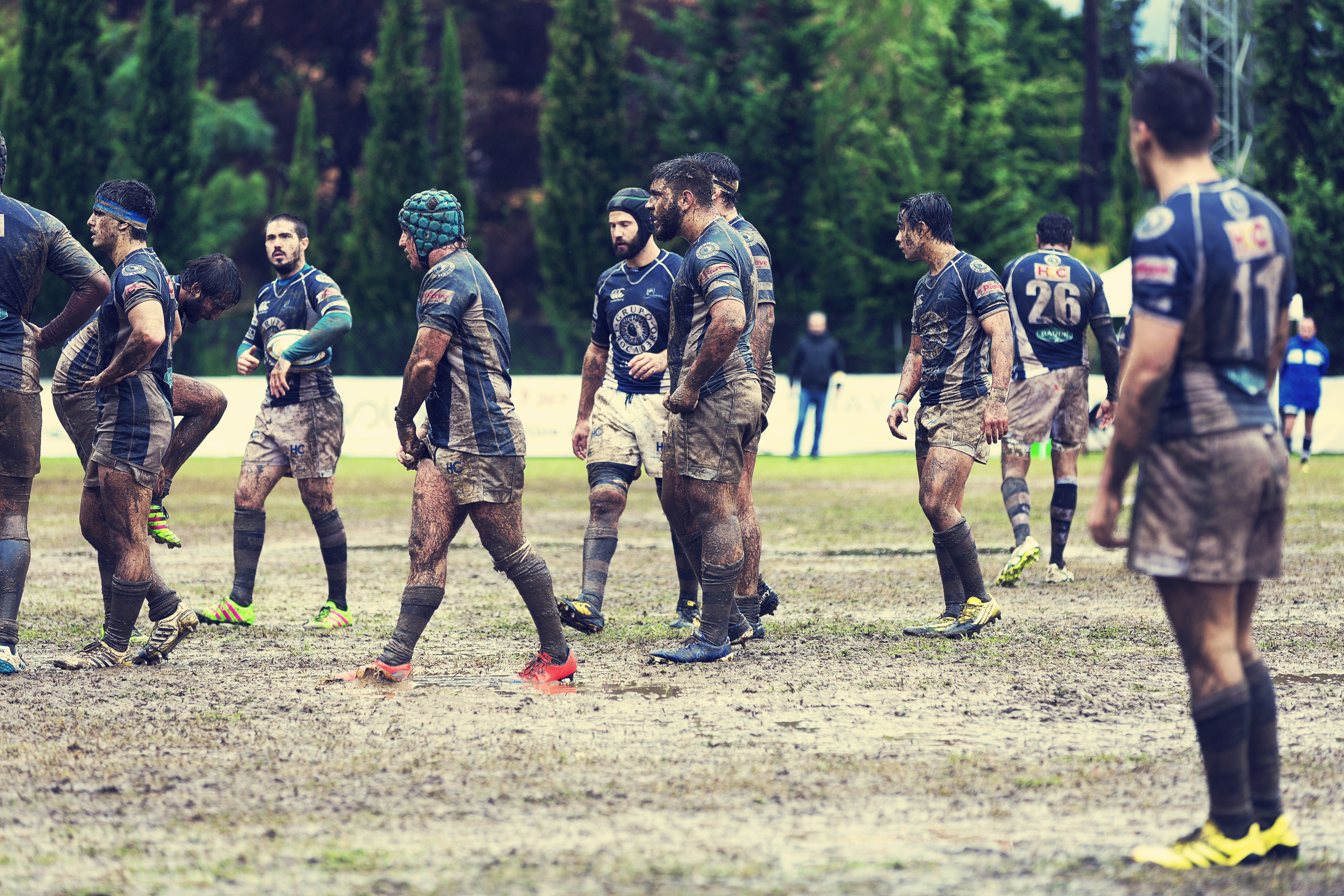 Partido de Rugby jugado bajo una intensa lluvia el dia 27-11-2016 en el Bahía’s Park de Marbella entre el Trocadero Marbella Rugby Club y el Olímpico Pozuelo Rugby Club.