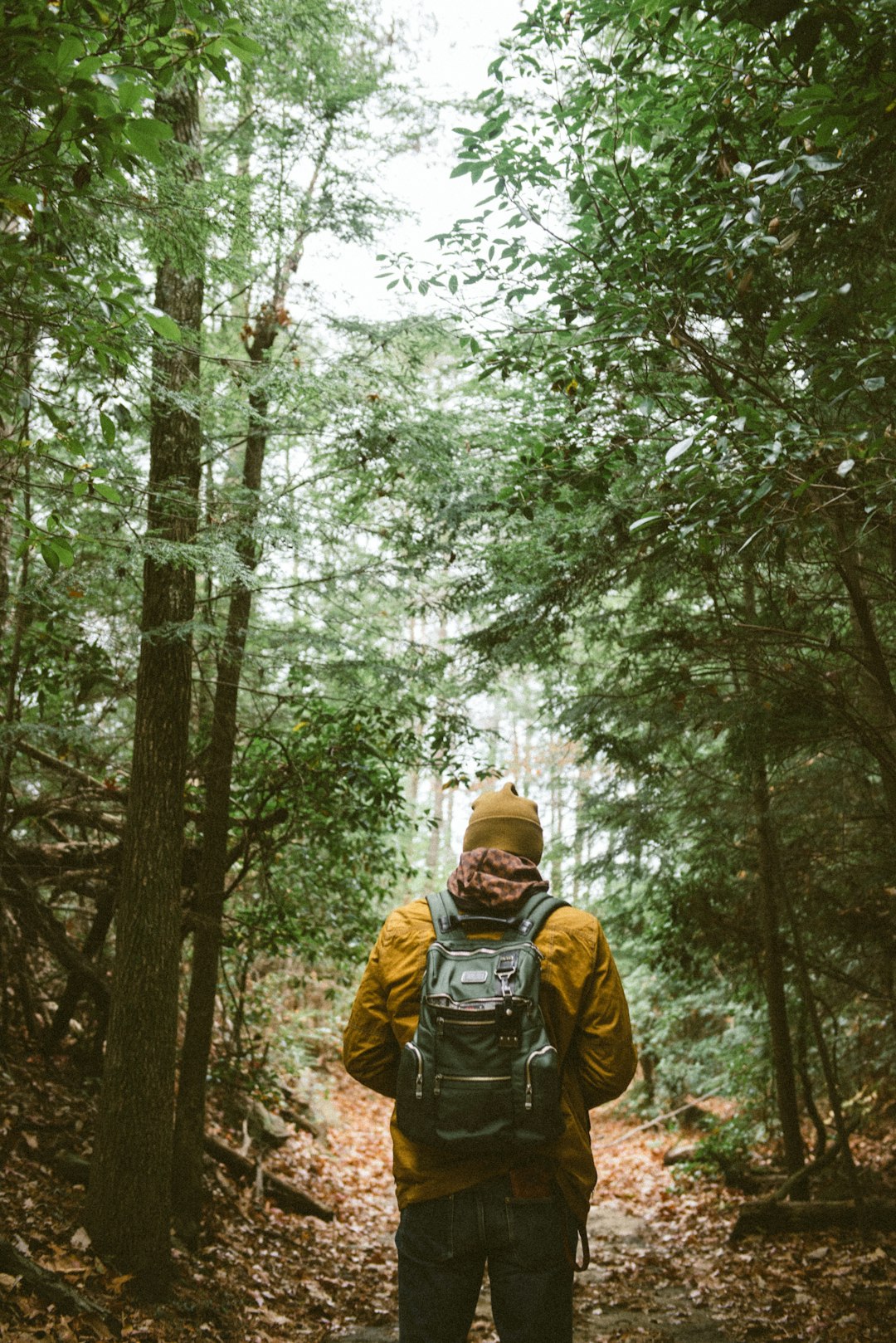 What Is Rucking? A Beginner’s Guide to the Benefits of the Rucking Lifestyle