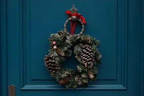 green and brown christmas wreath