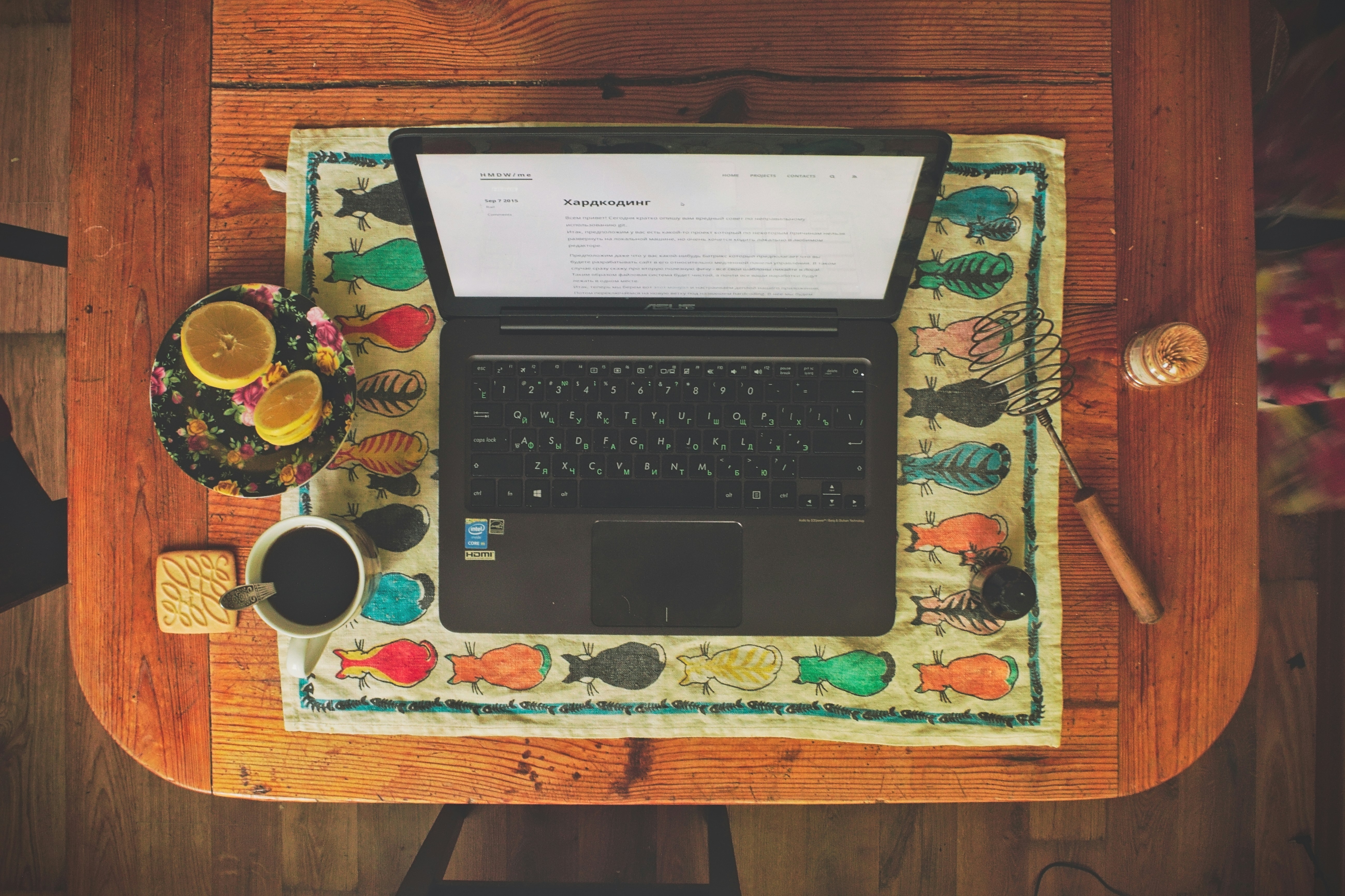 Free Unsplash photo from Sergey Ukolov