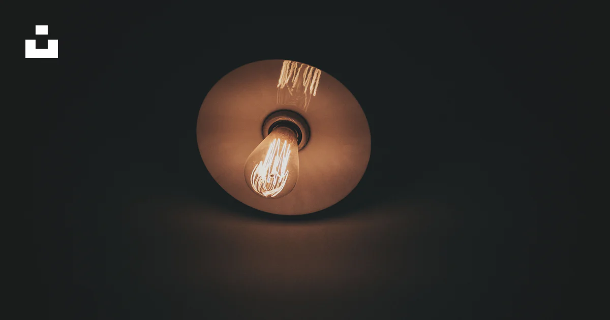 Round brown LED light bulb photo – Free Lightbulb Image on Unsplash