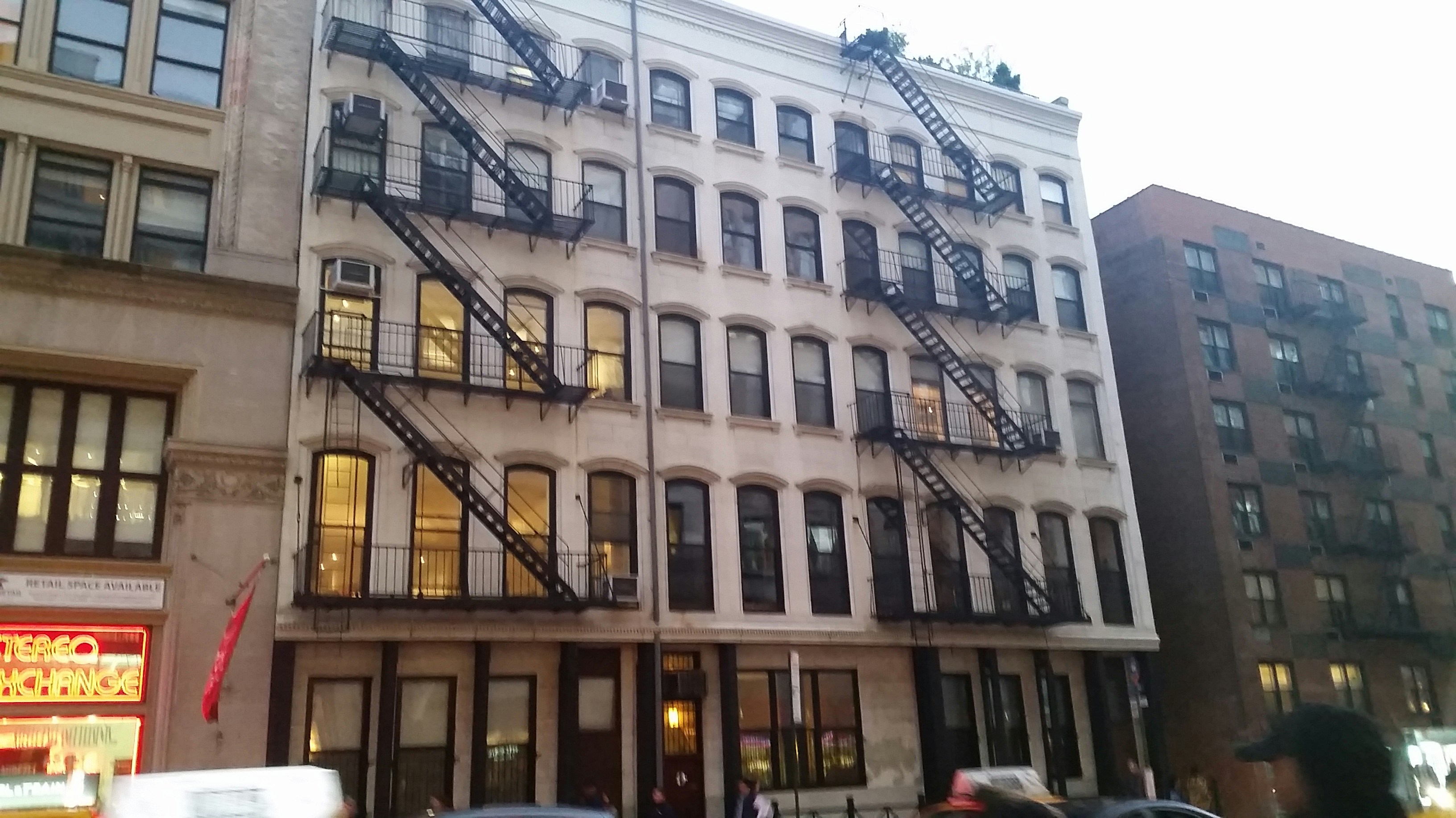 Free Unsplash photo from Esteban Lijalad