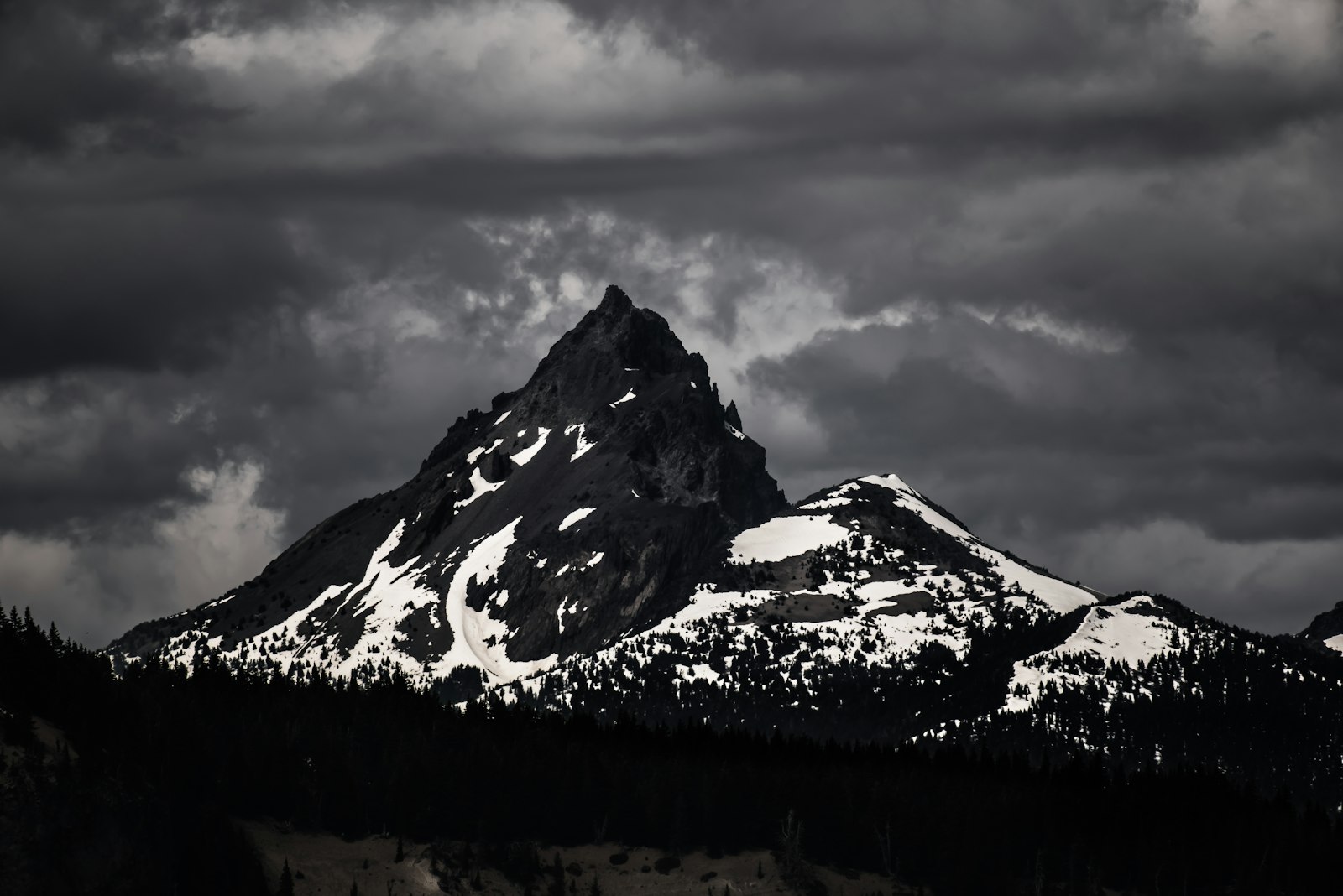 Nikon AF-S Nikkor 200-500mm F5.6E ED VR sample photo. Silhouette photo of mountain photography