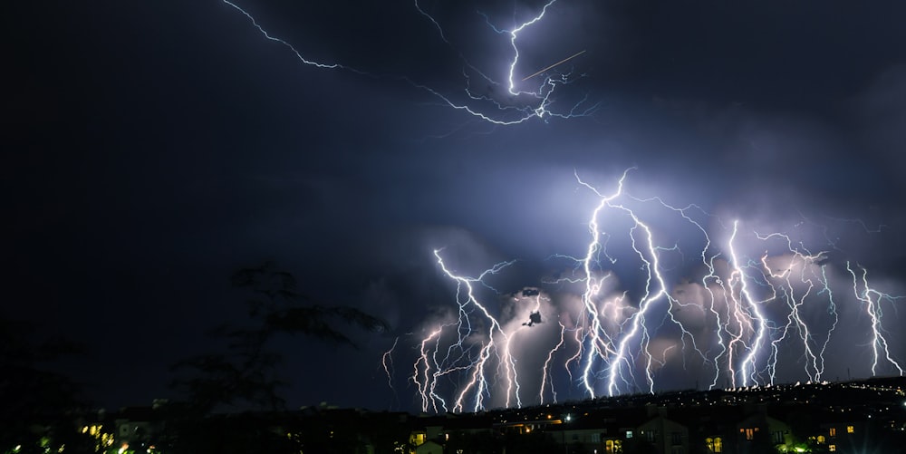 lightnings during nighttime