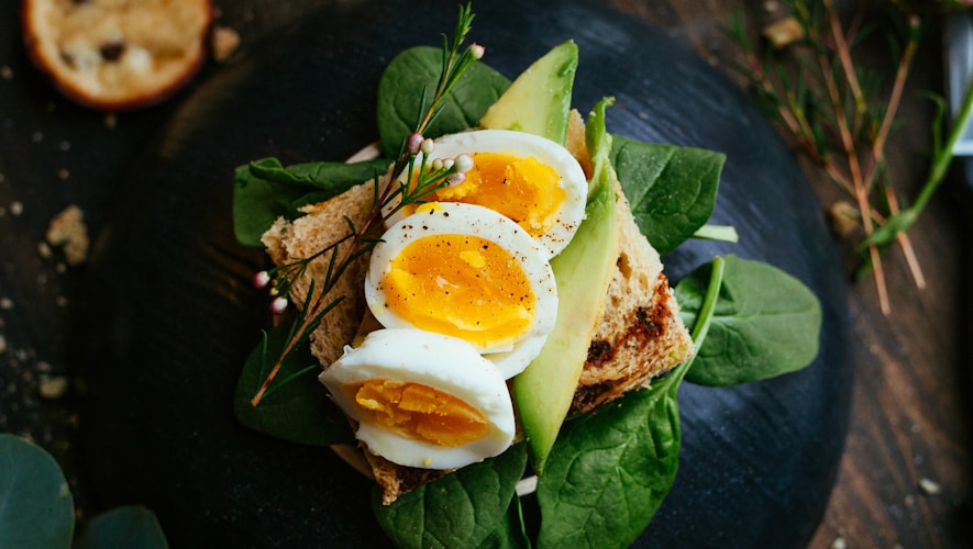 sandwich with boiled egg