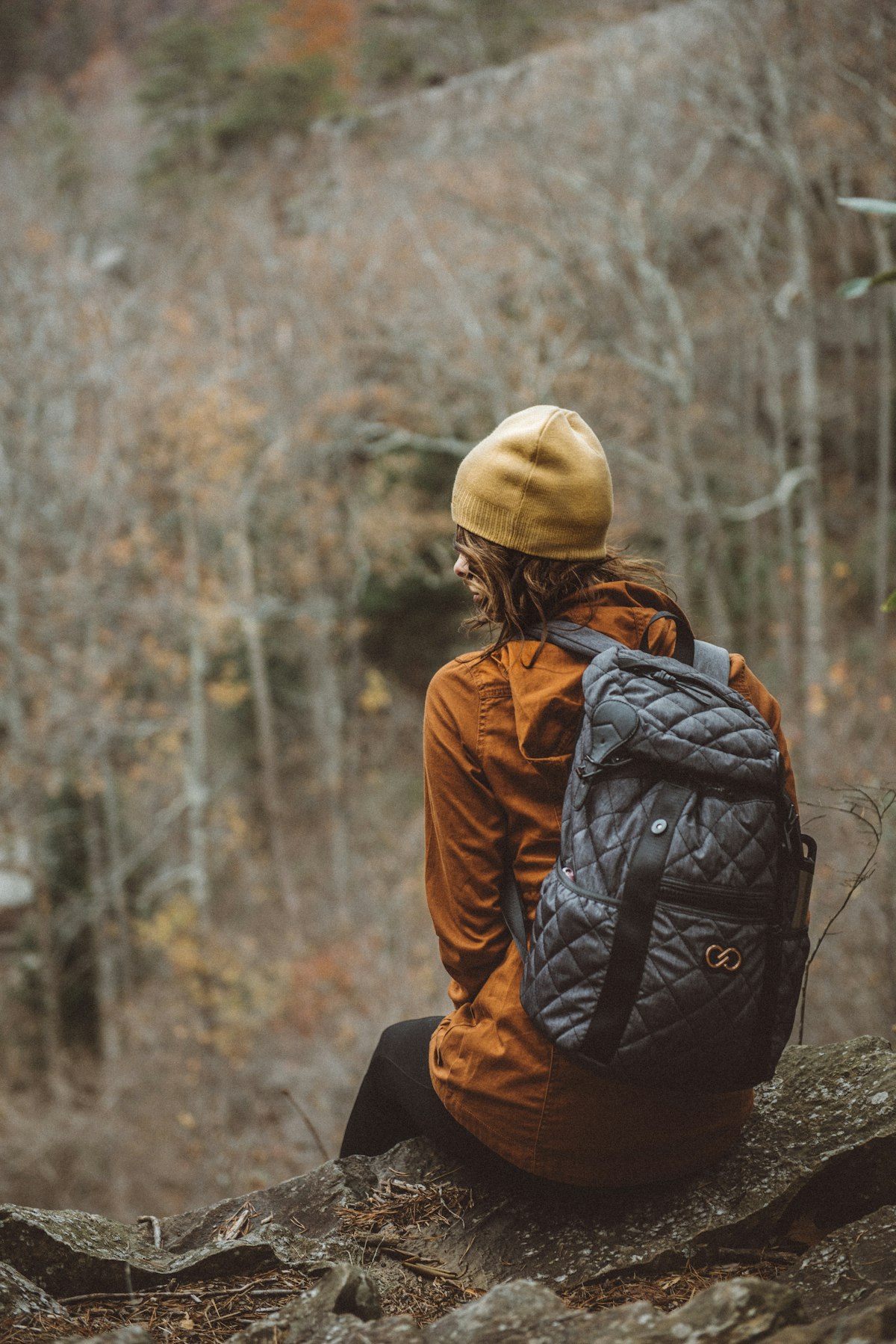 Cosas básicas que llevar en tu mochila de supervivencia si vas de excursión poco peligrosa