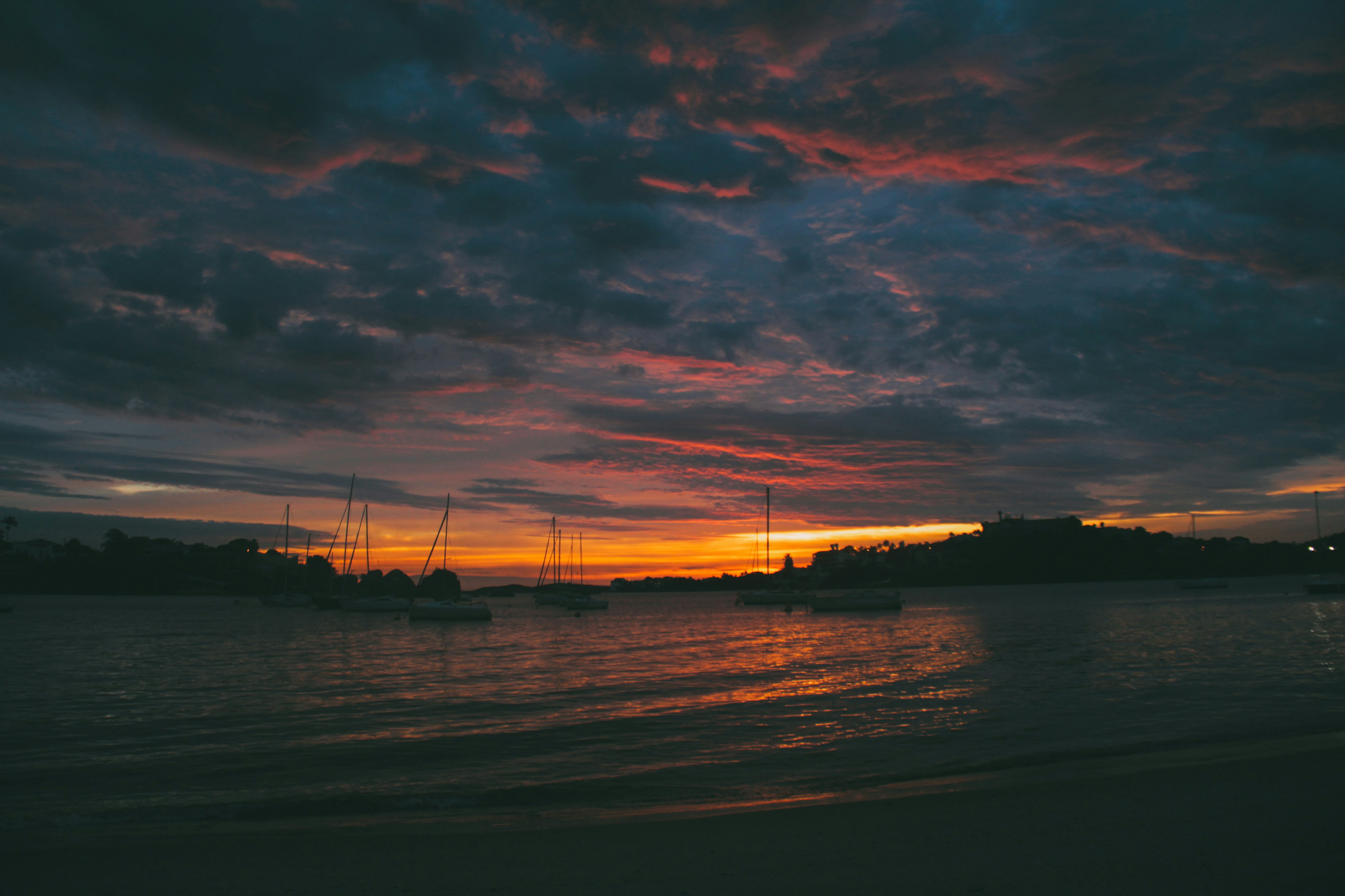 Free Unsplash photo from Jonathas Correia