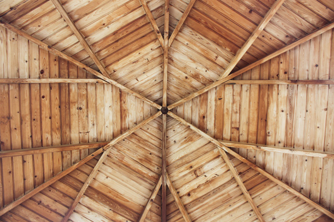 Plafond à caissons en bois