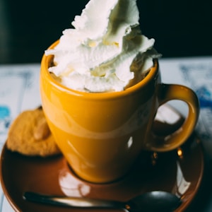 coffee latte on ceramic mug