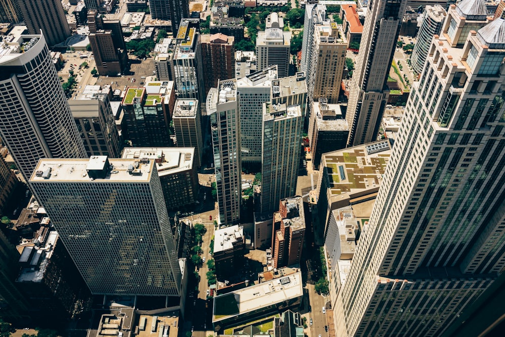 Luftbildaufnahmen von städtischen Gebäuden