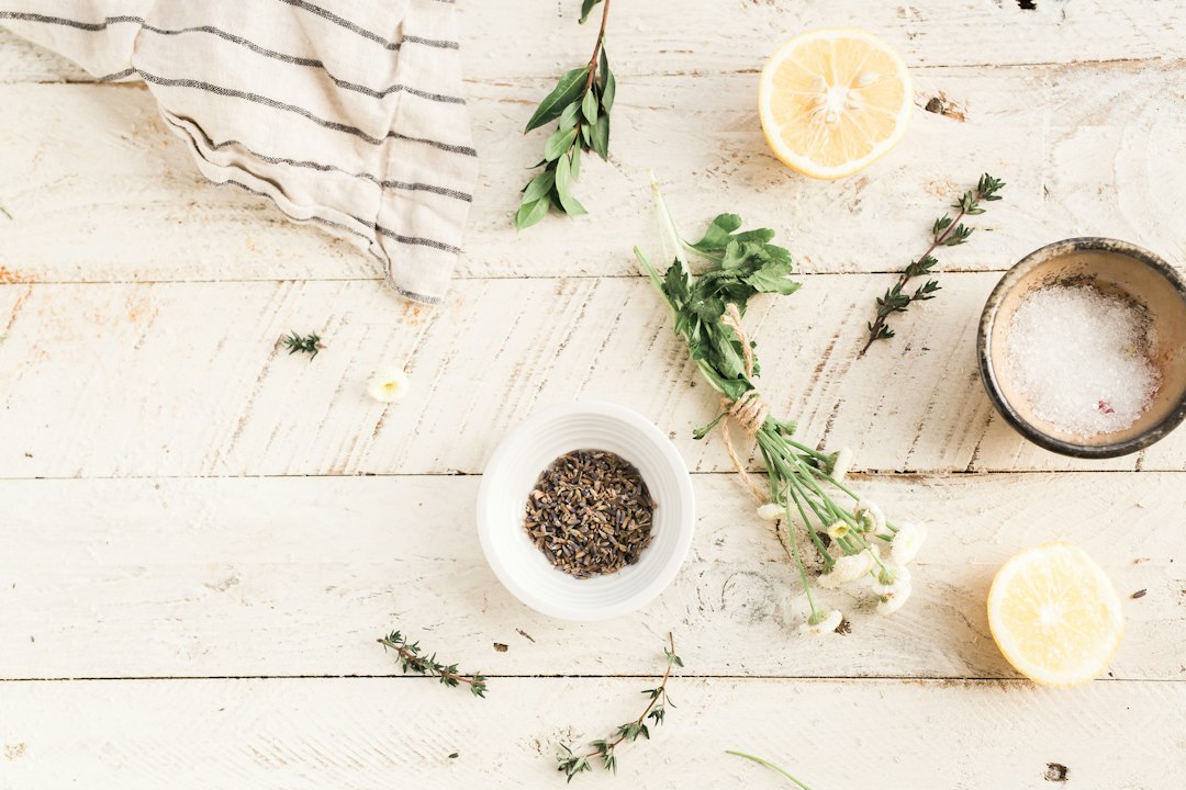 wellness - Wellness a los 50+: de 'solo aguantar el día' a vivir con plenitud desde casa
