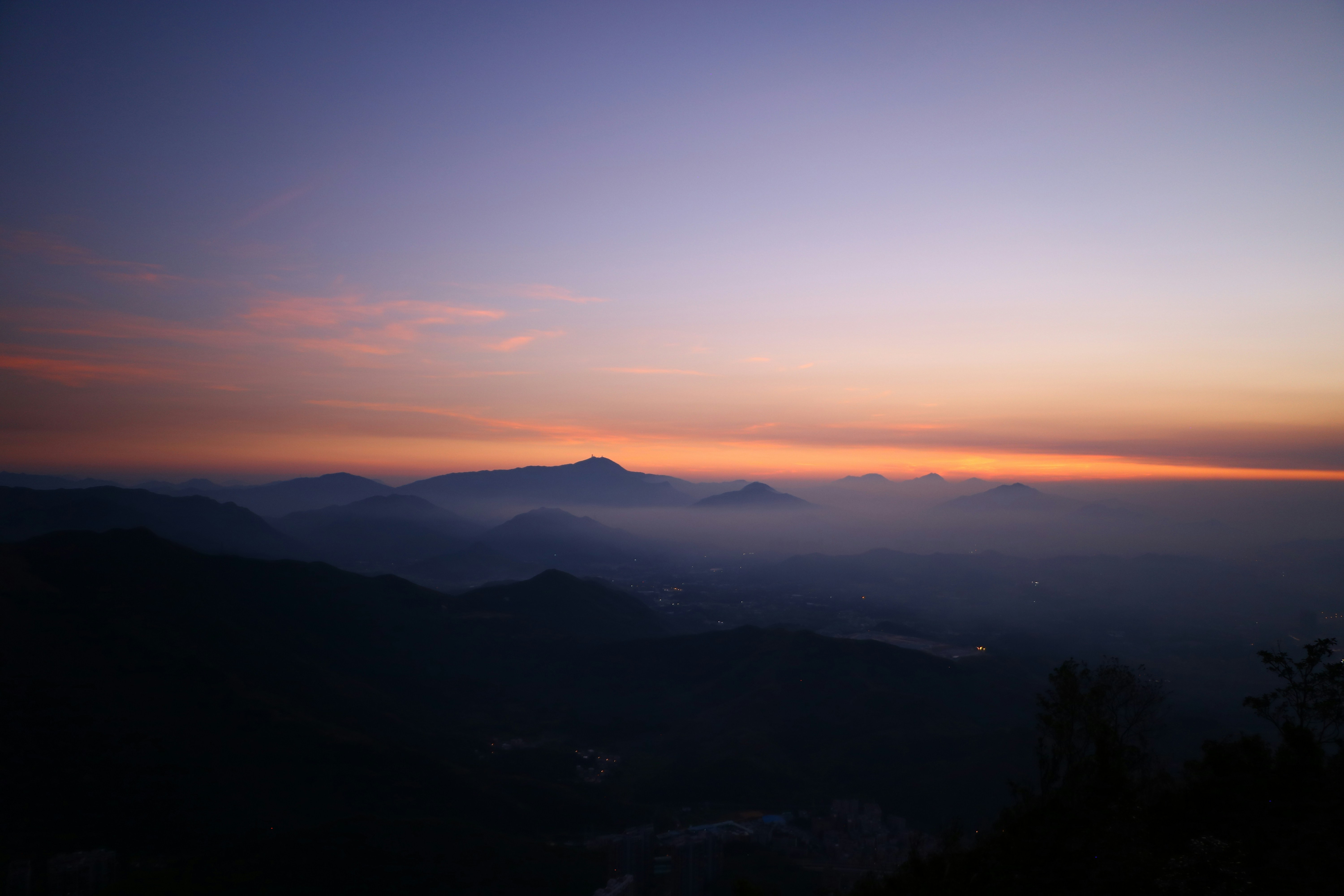 fog covering mountains