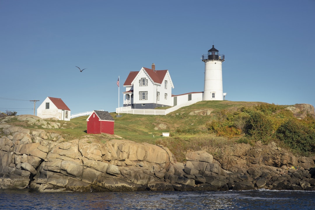 Locals Reveal the Best Lobster Rolls in Maine - Charming Shacks and… — Locals Reveal the Best Lobster Rolls