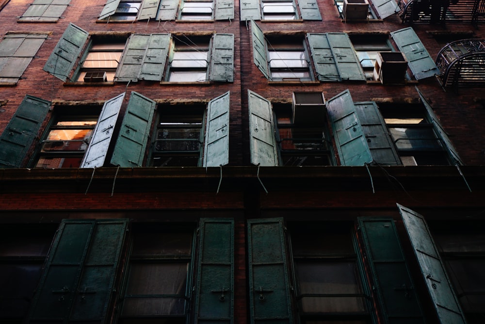 brown concrete tall building