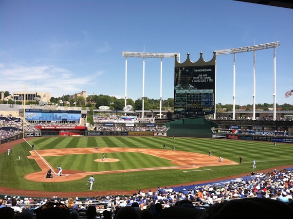 Estadísticas de Beisbol: Cómo Analizar el Rendimiento de Jugadores en Torneos