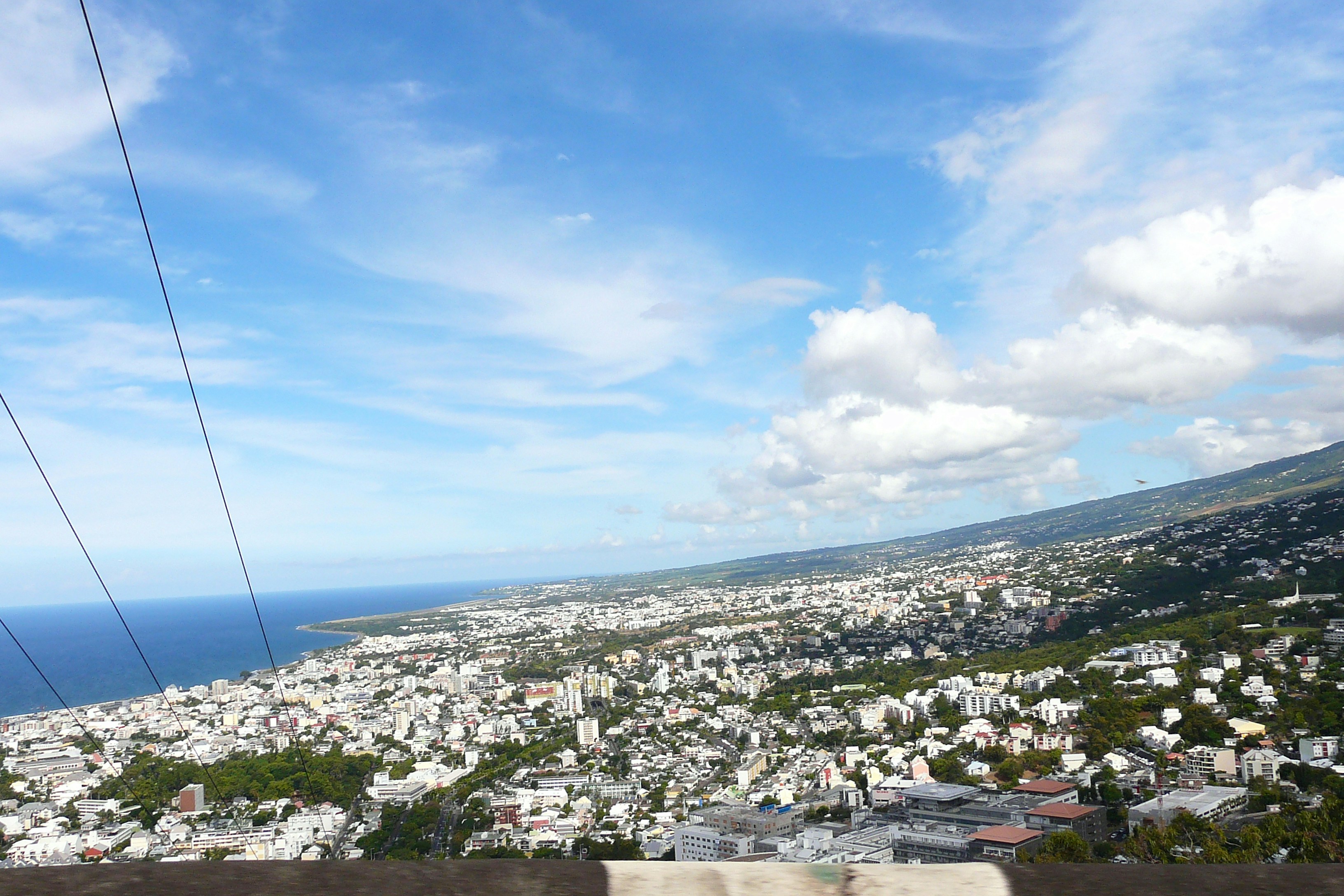 Free Unsplash photo from Robert Emmanuel