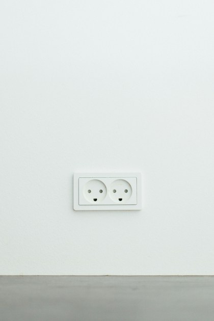 Stopcontacten aan een muur