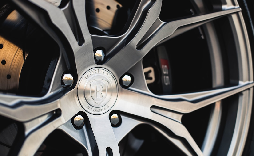difference between alloy and composite materials explained in detail