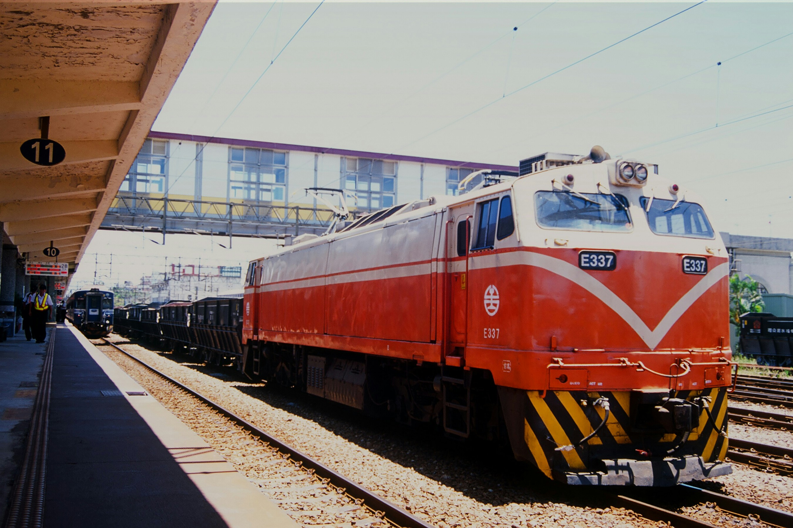 Free Unsplash photo from Henry Li