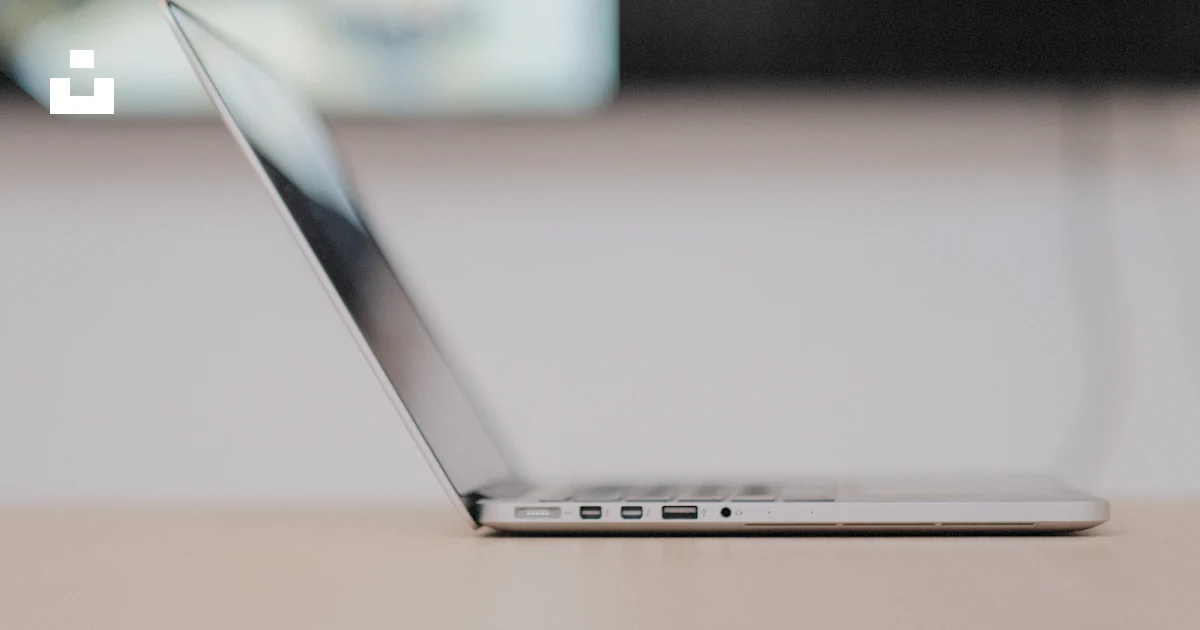 Grey Color Computing Gray laptop computer photo – Free Grey Image on Unsplash