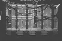 M4 — Pro Miner