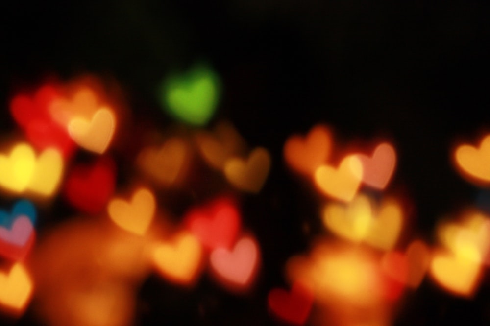 Fotografía bokeh de corazones