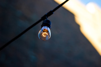photo of light bulb