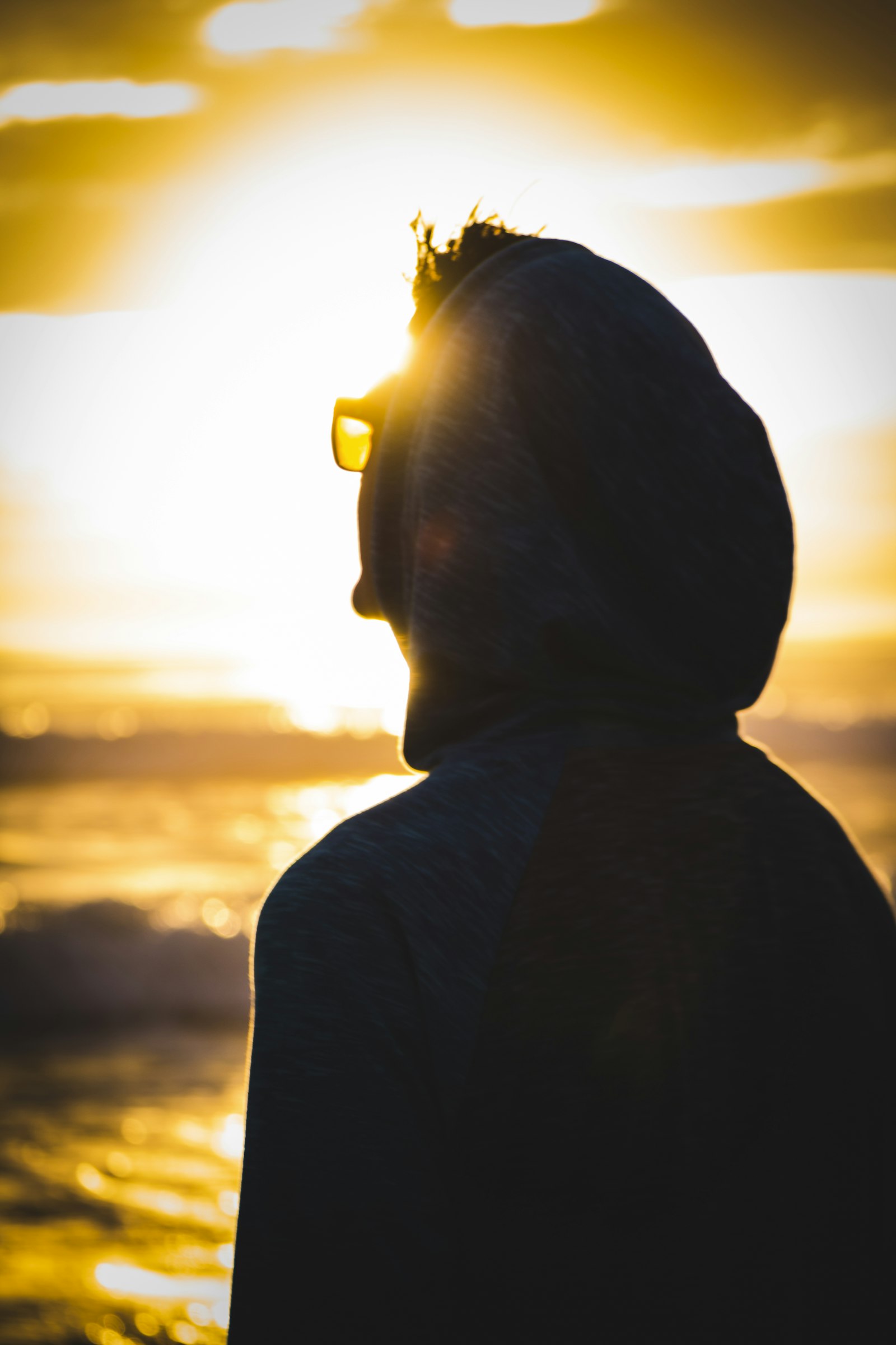 Canon EOS 70D + Canon EF 28-135mm F3.5-5.6 IS USM sample photo. Man wearing black hoodie photography