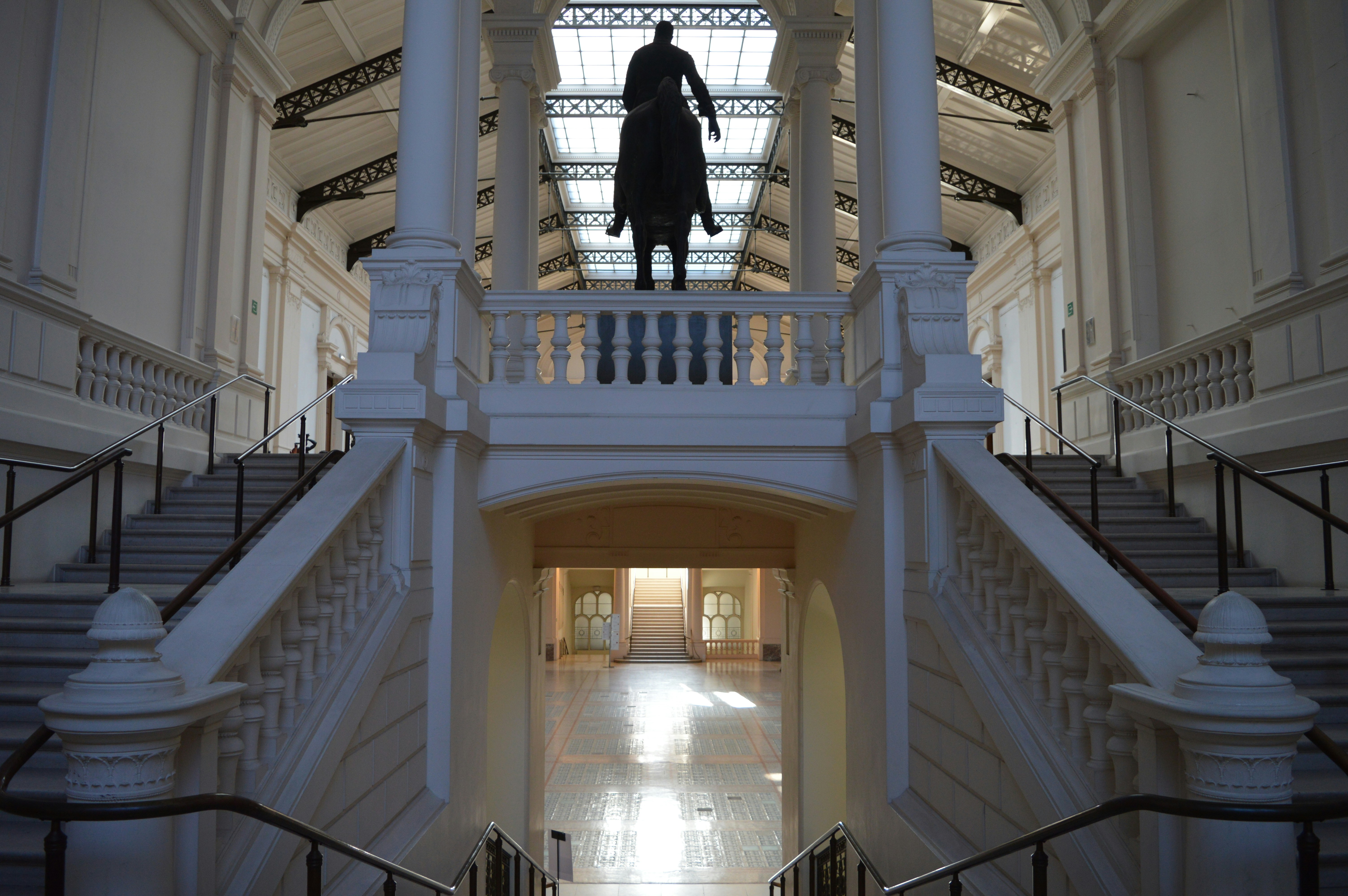 Free Unsplash photo from Gabriel Izgi