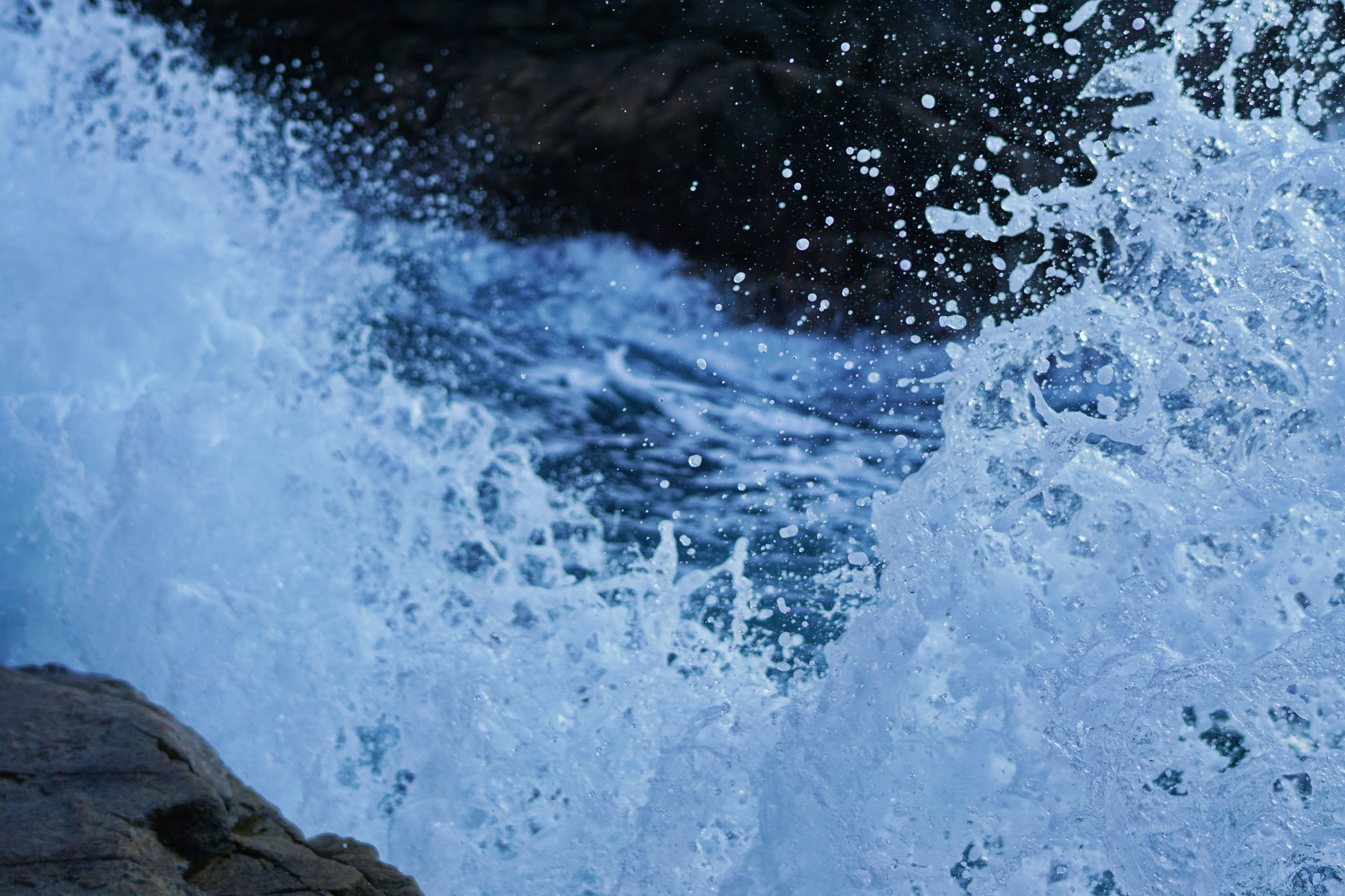 Речная пена. Пенистая волна букв сканворды. Волны и капли. Пенистая волна букв сканворды. Пенистая волна букв сканворды.