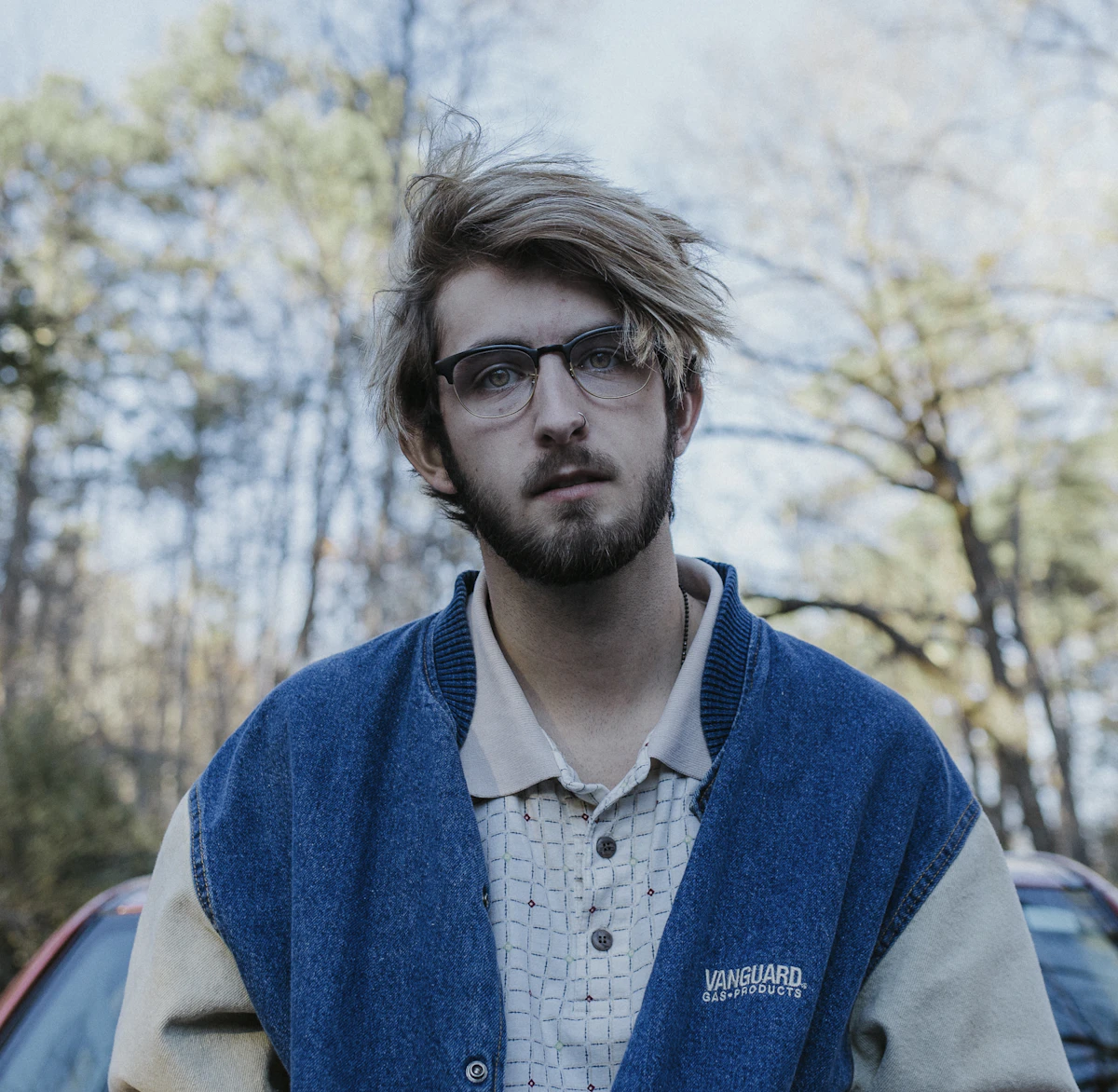 Foreign investor reviewing Bahrain business options