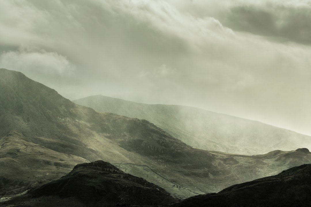 travelers stories about Hill in Snowdon, United Kingdom