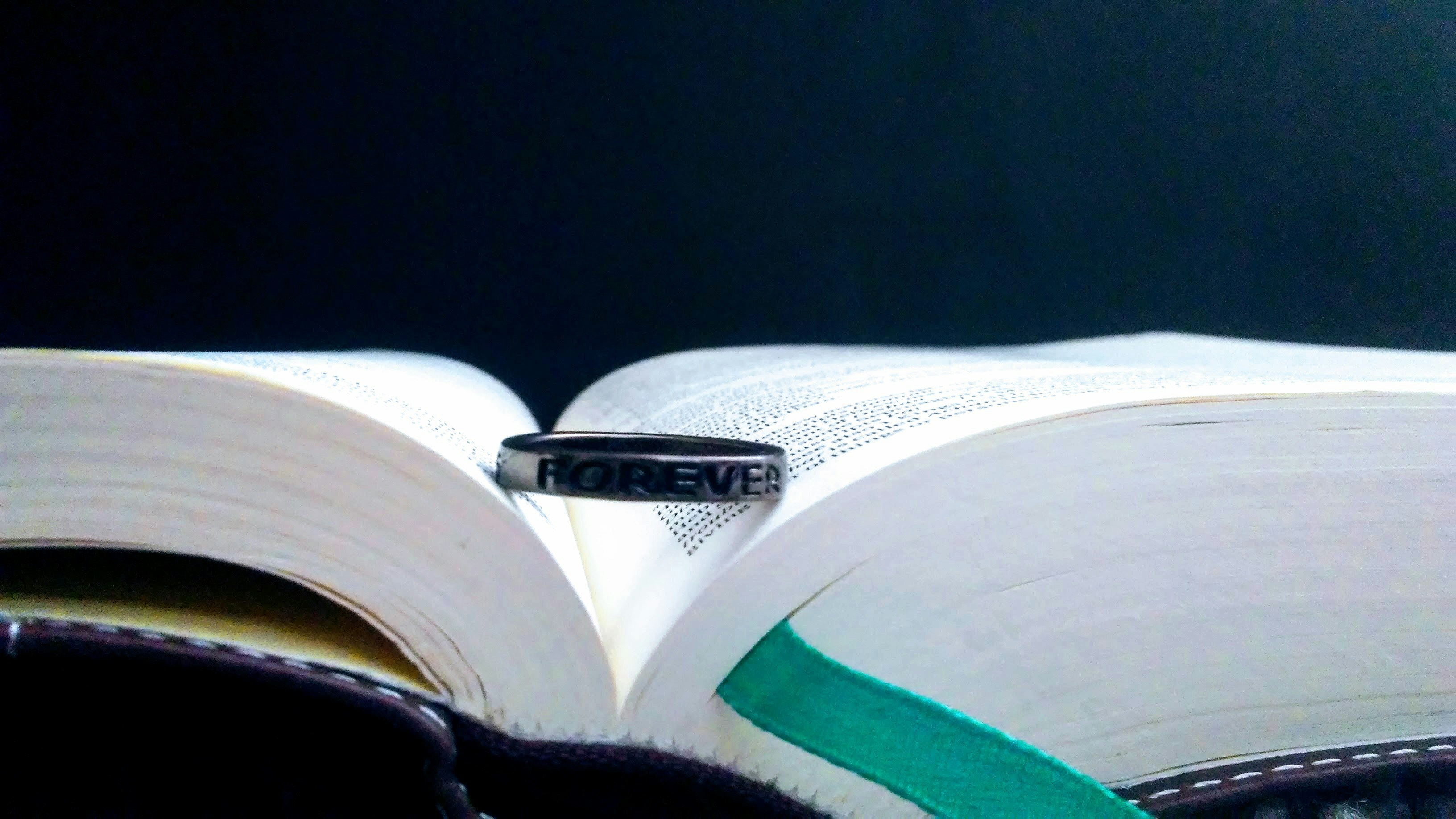 Free Unsplash photo from Chloe Powell