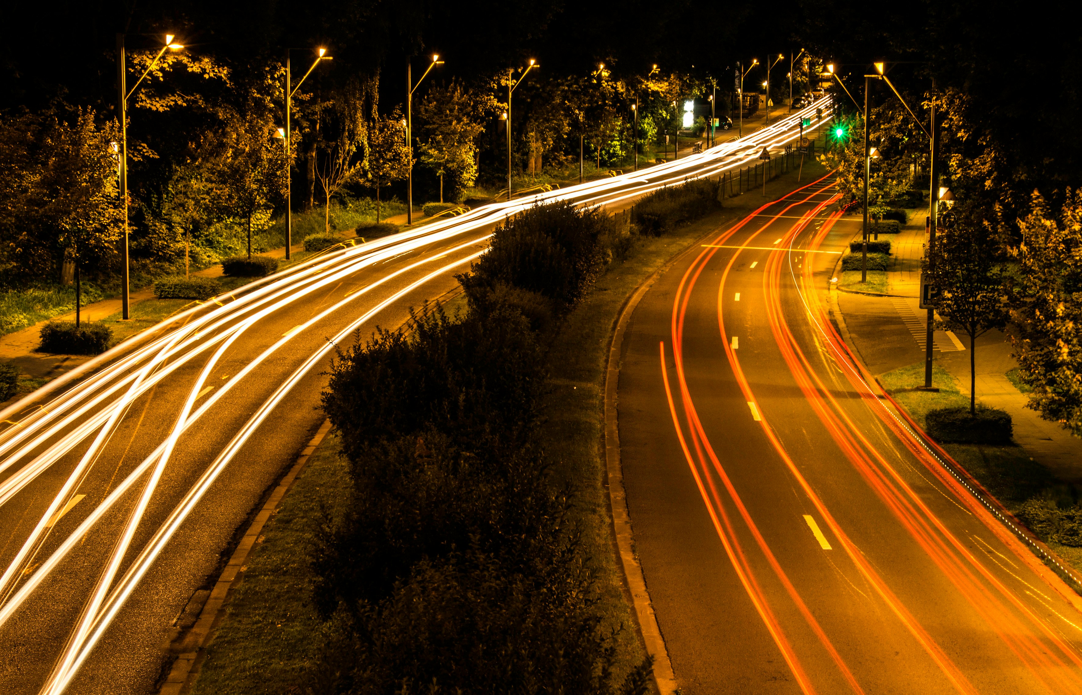 Jette highway traffic at night