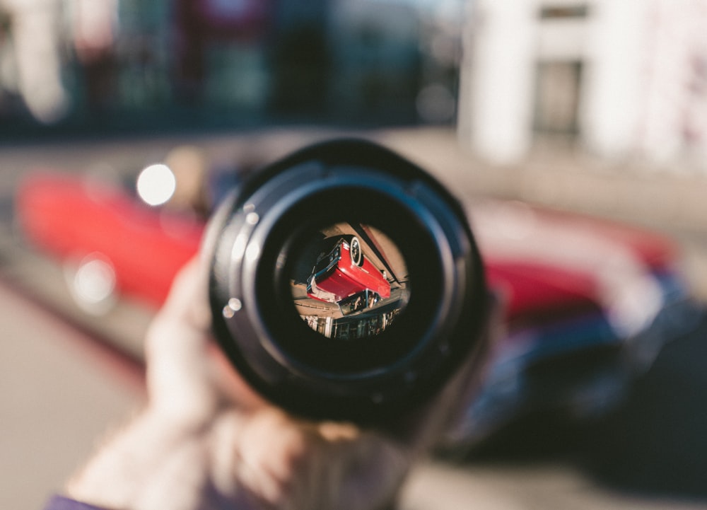 fotografia de foco seletivo de lente LED redonda