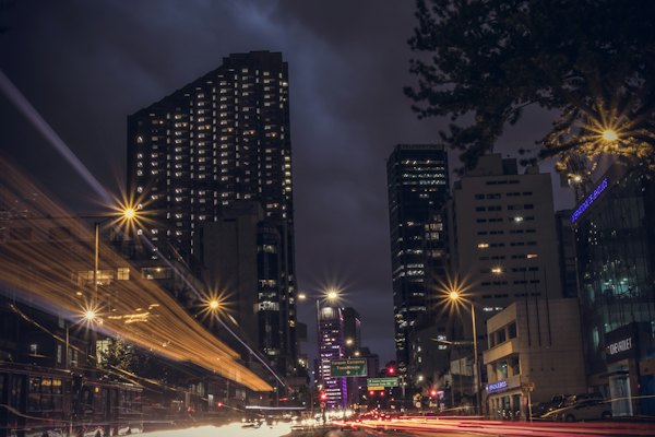 Flatiron building, New York at night time — Bogotá, Colombia