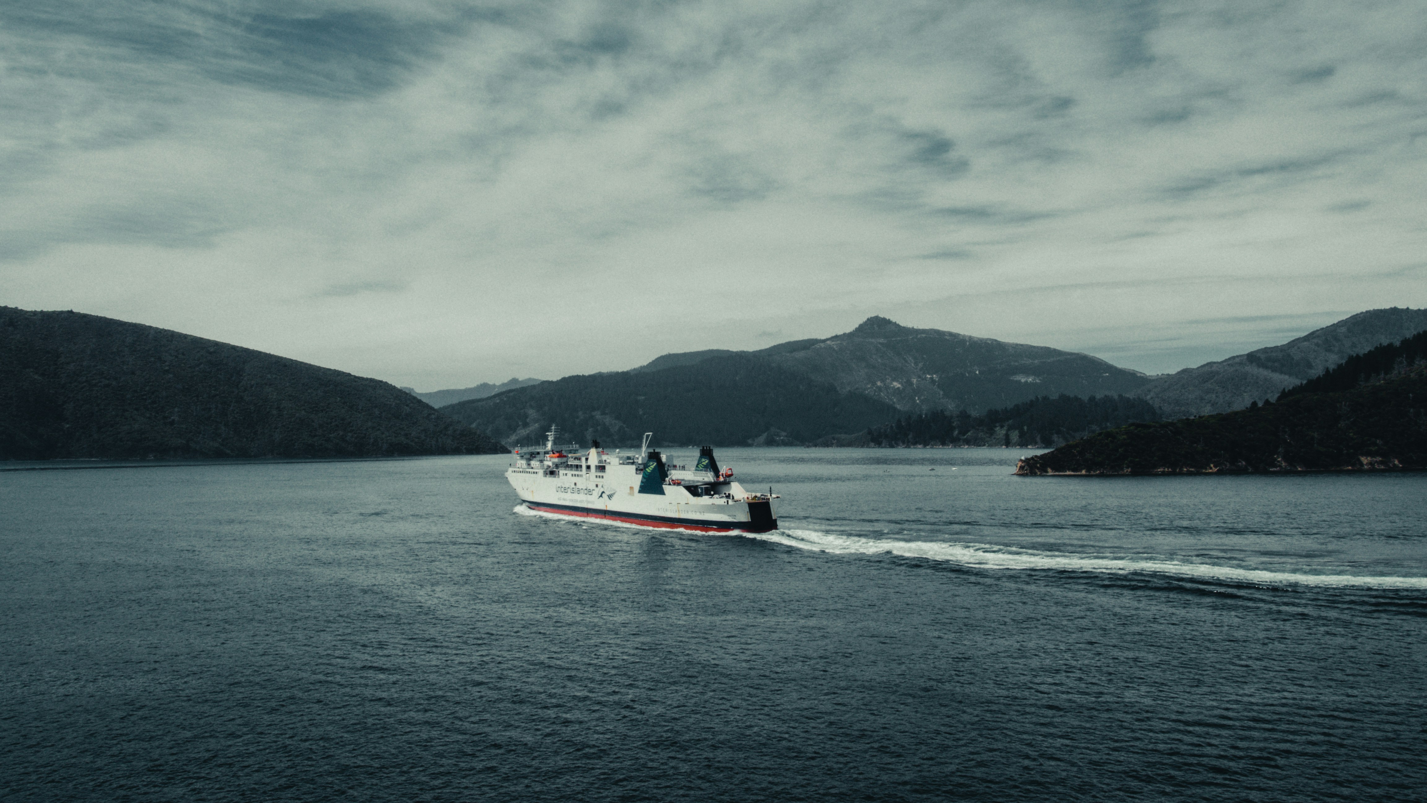 Free Unsplash photo from Antoine Barrès