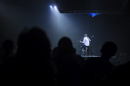 Audience mesmerized by an acoustic solo performance
