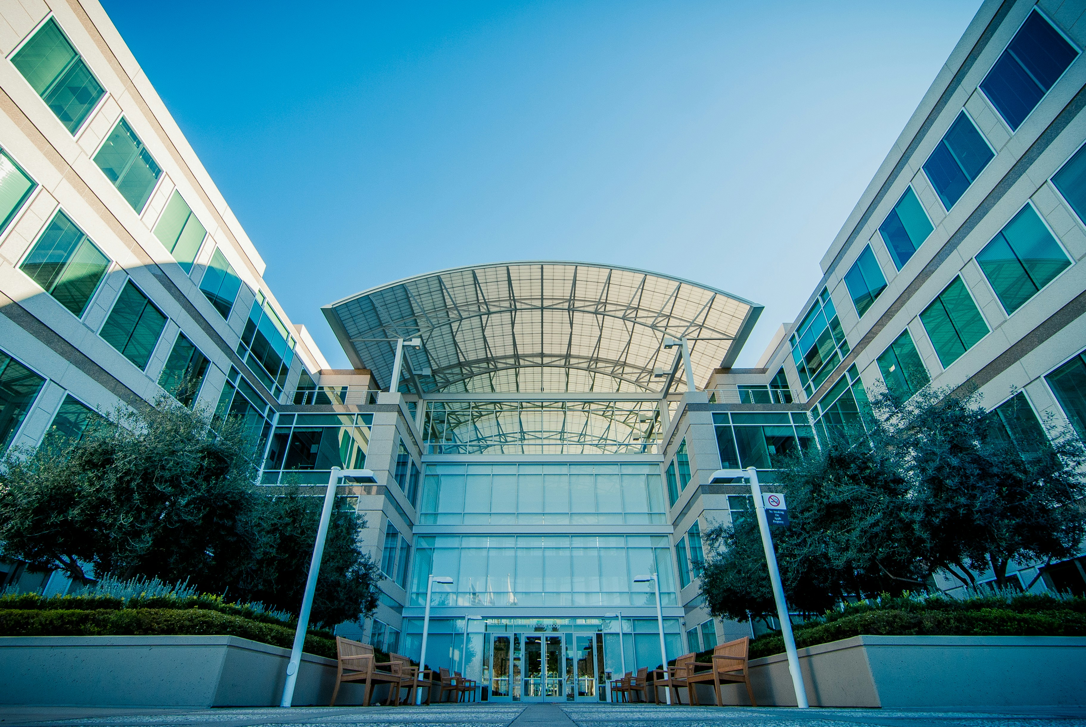 Free Unsplash photo from JJ Ying