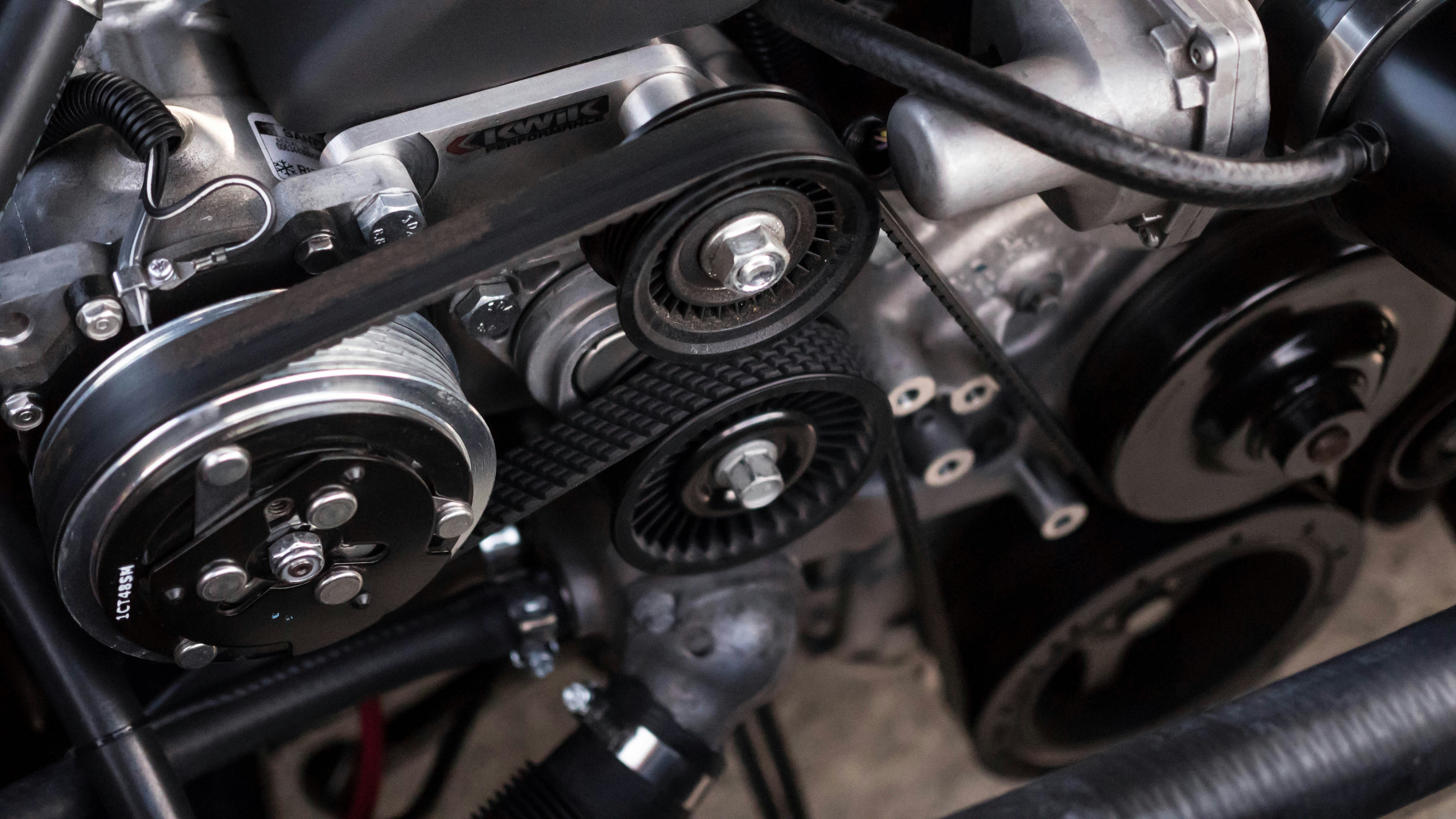How To Replace The Headlight Bulb In A Toyota Highlander?