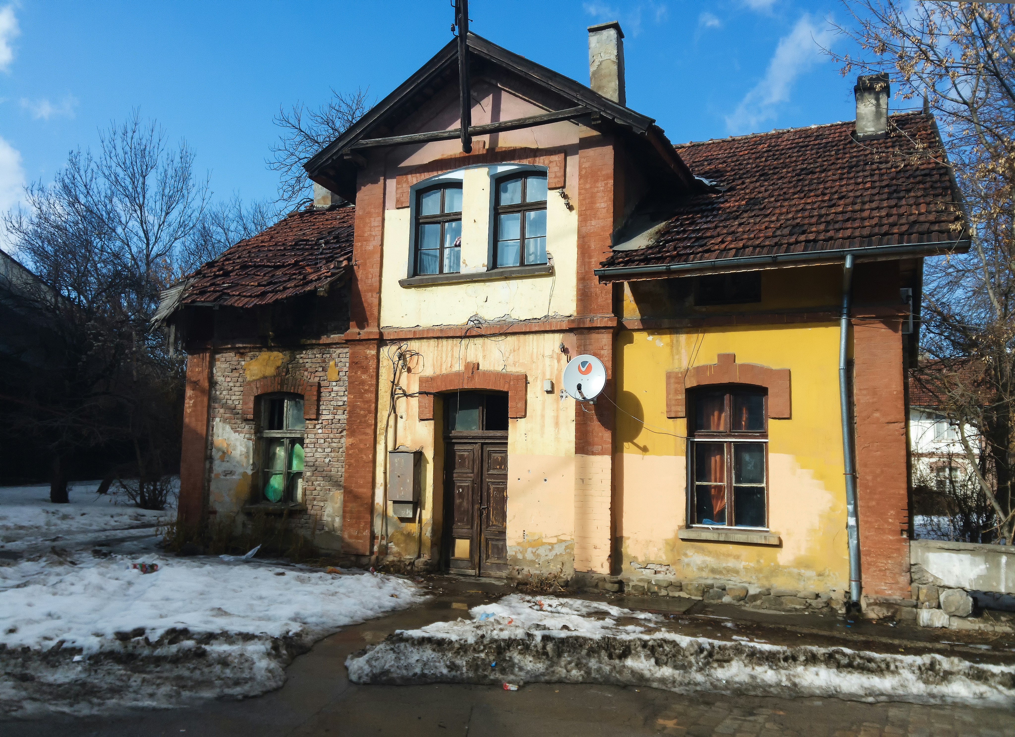 Free Unsplash photo from Angel Petrov