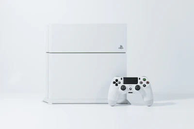 PlayStation 4 Slim 500GB + 1 Pad