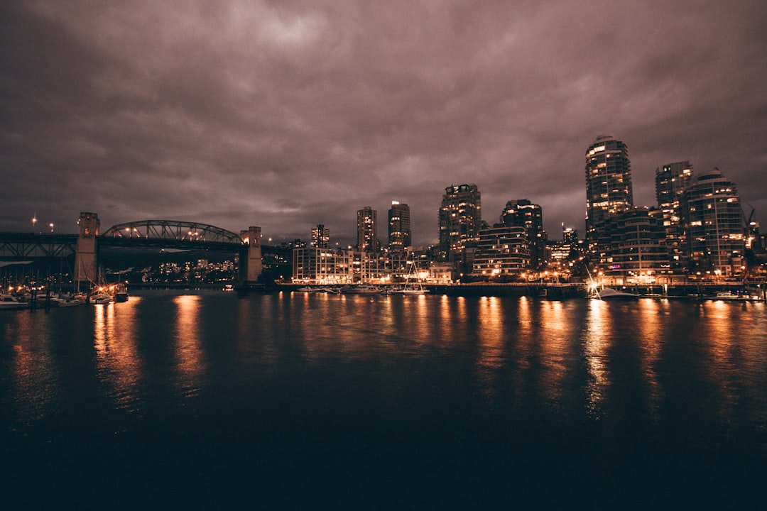 photo of Harbour Centre Landmark near Vancouver Aquarium