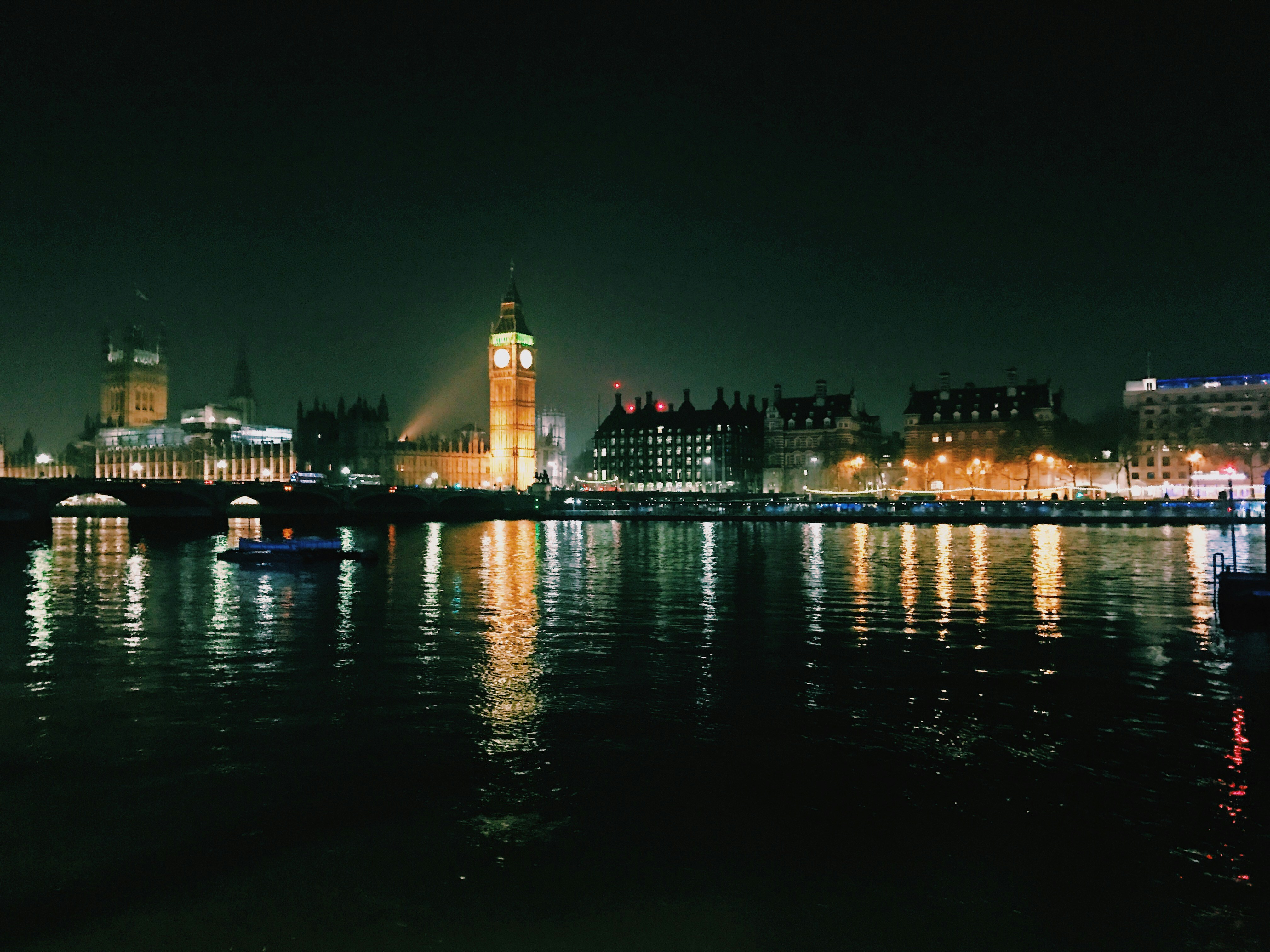 Free Unsplash photo from Abraham Osorio