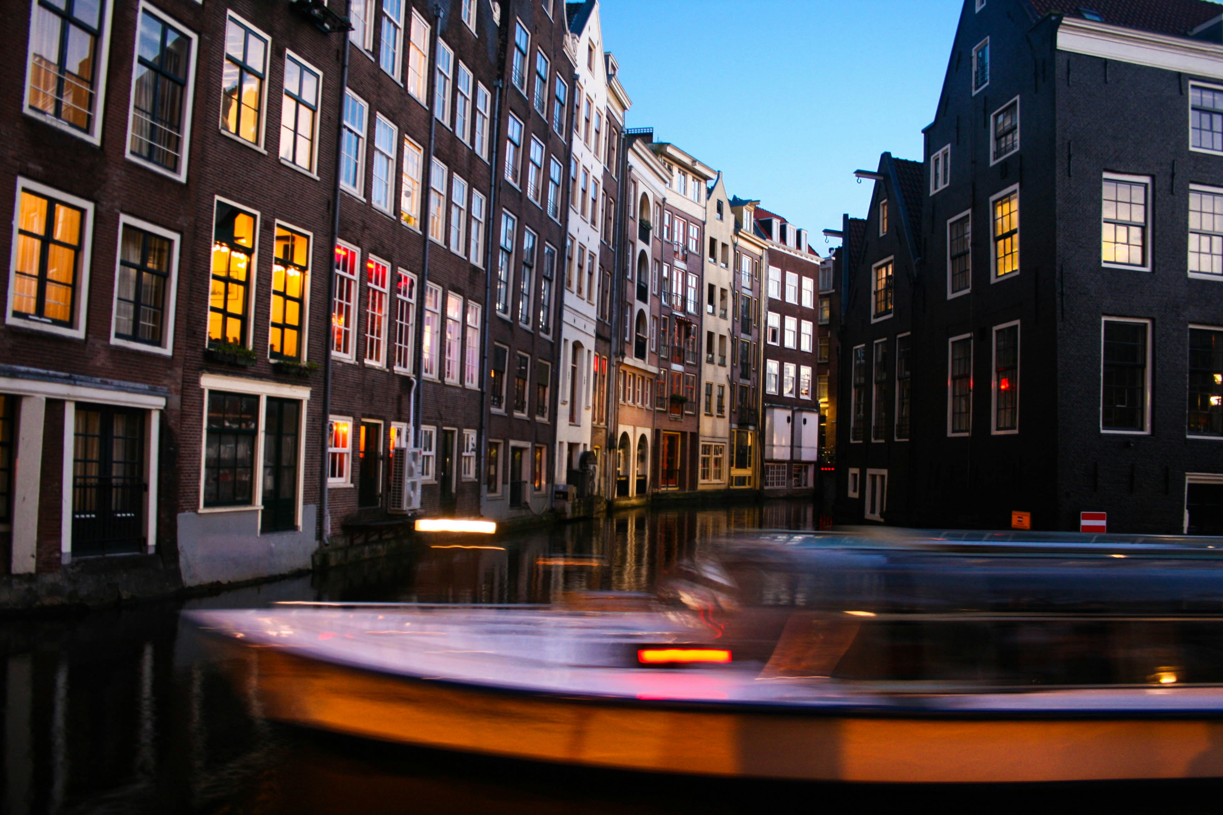 Free Unsplash photo from Will Hewes