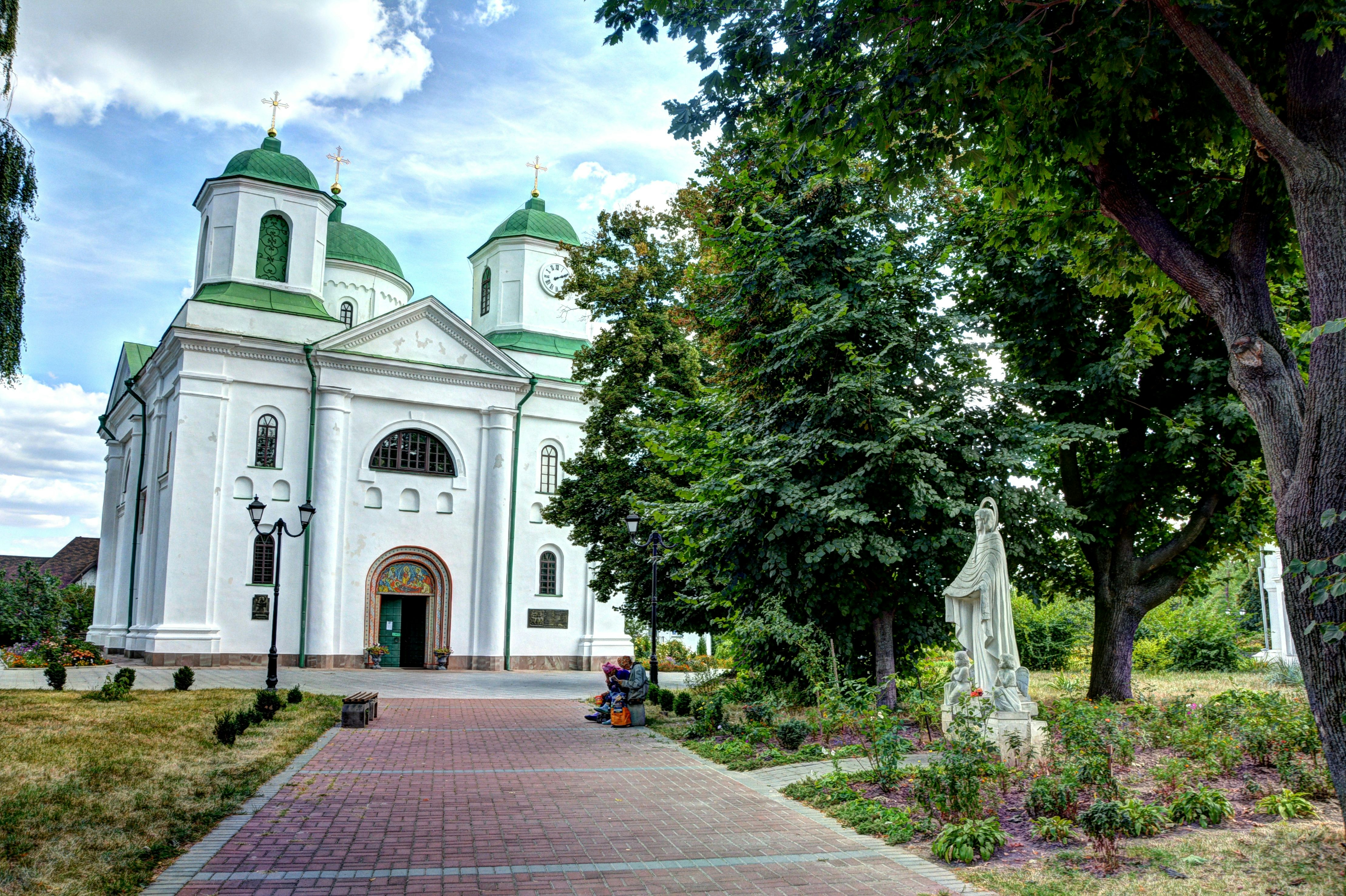 Free Unsplash photo from Anton Leonov