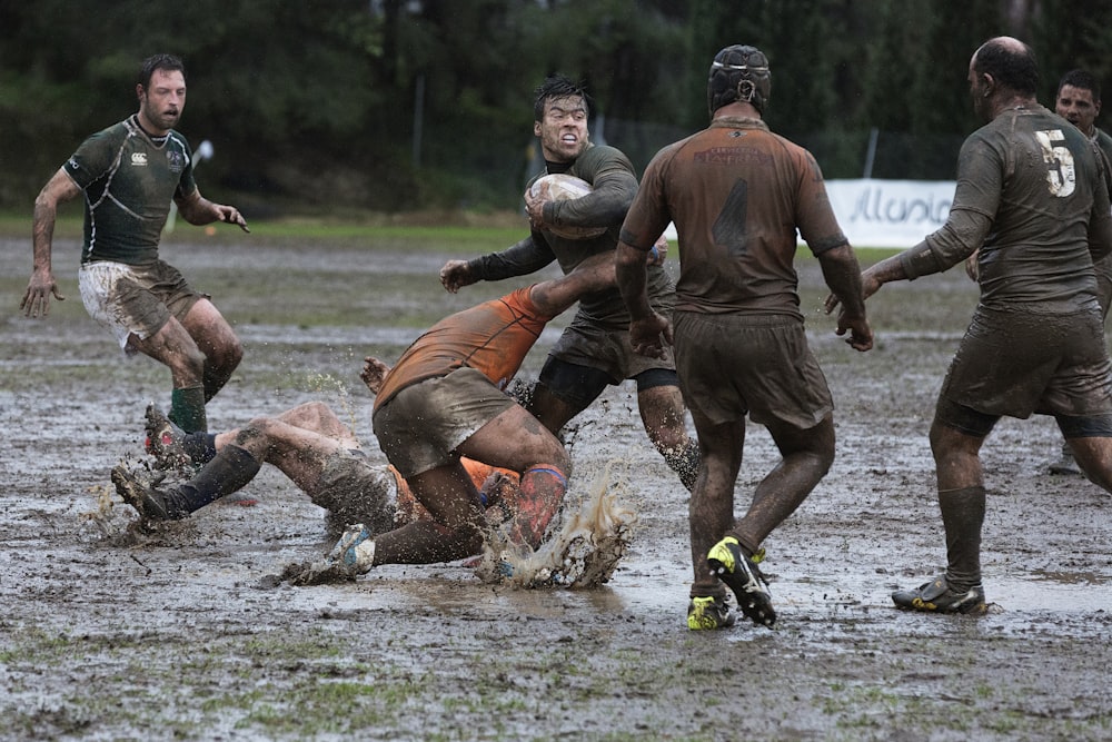 men's playing rugby